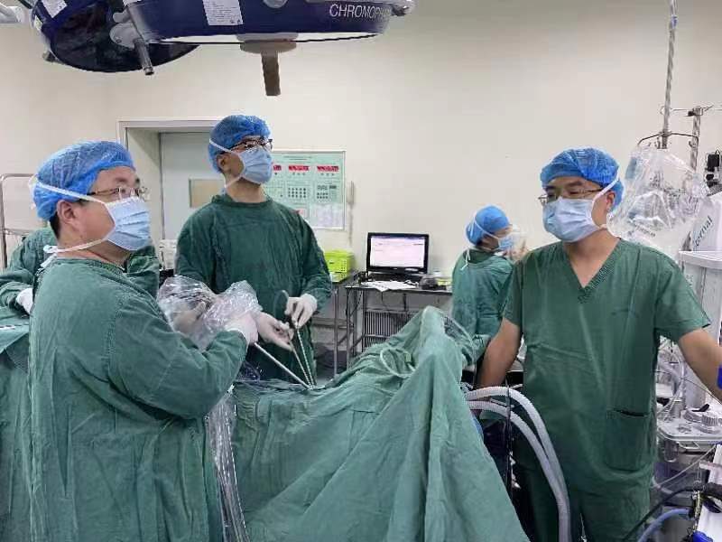 应用“5G+骨科手术机器人”，北京—章丘专家联手完成远程骨科手术